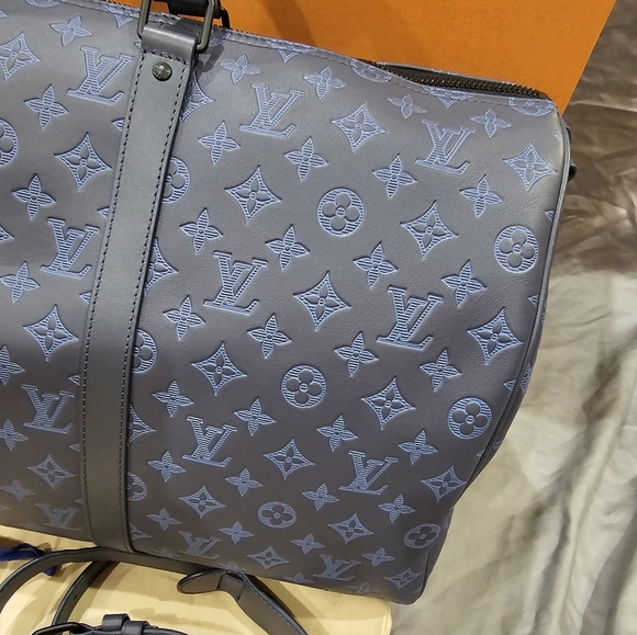 Louis Vuitton Keepall Bandouliere 50 Giant Monogram Shadow Blue Travel Bag Leath - Picture 3 of 16